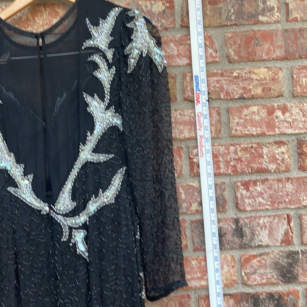 Lillie Rubin vintage silk sequence phot does not do justice on this dress. - Picture 8 of 13